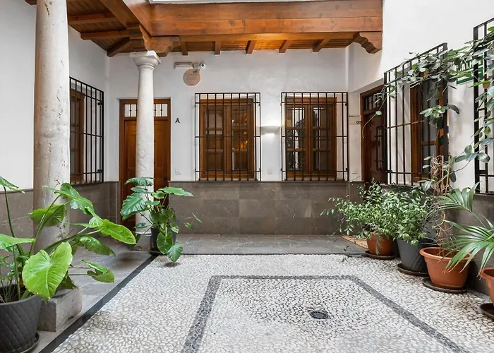 Limehome Granada Calle Santa Ana, Spanje
