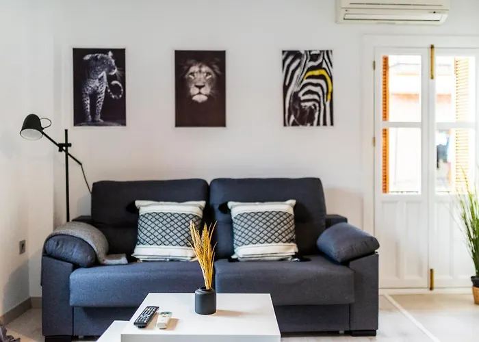 Precioso Apartamento Con Parking En Granada, Spagna