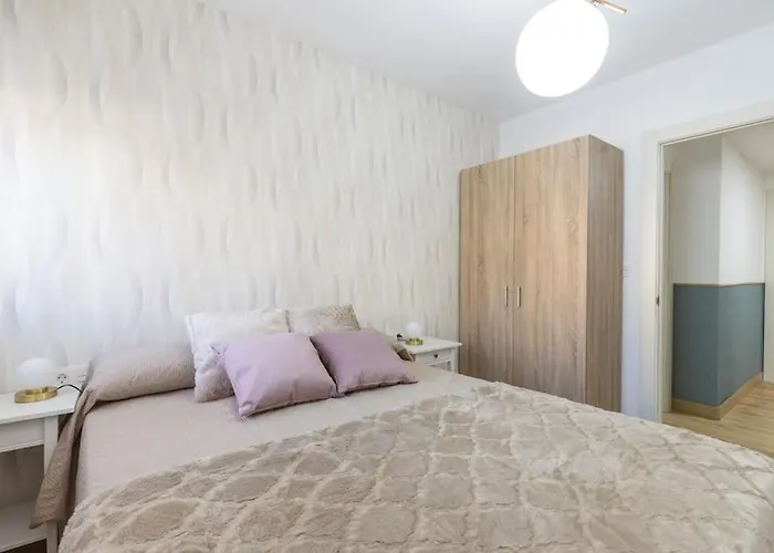 Apartamento Neptuno Deluxe Granada, España