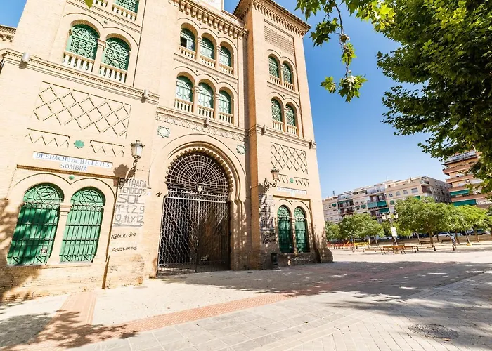 Apartamento Moderno Junto A Plaza Toros Y Hospitales Con Parking Bajo Peticion Granada, España