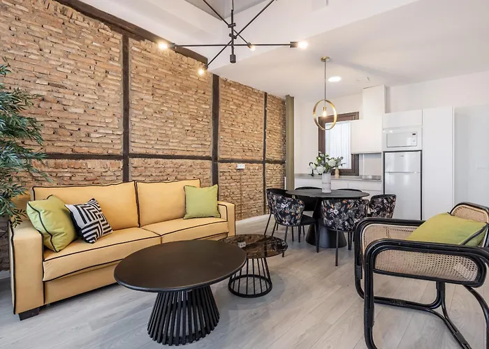 Apartamentos Puerta Elvira Suites 3000 Granada, Spagna