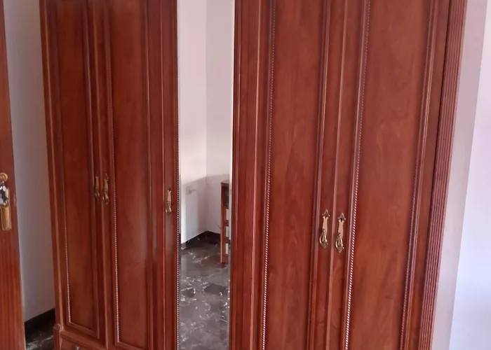 Apartamento Habitacion Amplia Y Luminosa Granada, España
