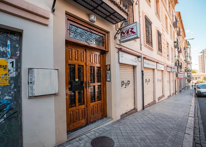 Apartamento turístico moderno con parking QH Plaza San Isidro Granada, España
