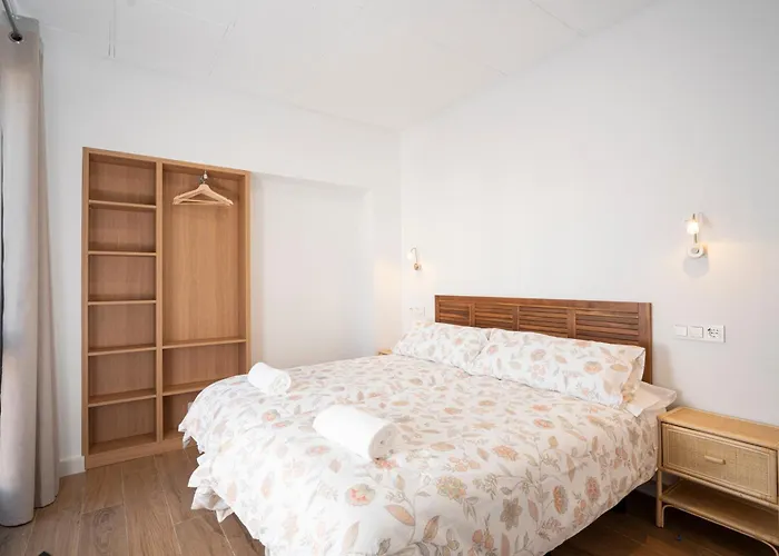 Apartamento EnjoyGranada PLAZA DEL CARMEN 1A, España