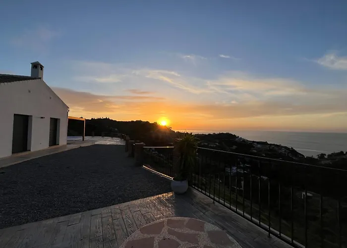 Vivienda en Granada, Cortijo Balcón Cotobro, Almuñécar, Casa con piscina y vistas increíbles, España