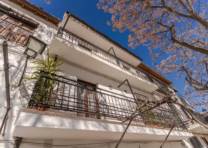 Albalh Apartamentos - La Casita de la Plaza en Albaicín Granada con Terraza Privada y Vistas Espectaculares, España