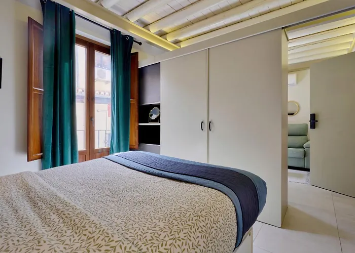 Zirí Suites - Hostatel Granada, España