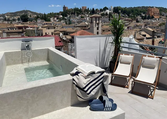 Navas 402 Atico & Pool Alhambra Views Appartement Granada, Spanje