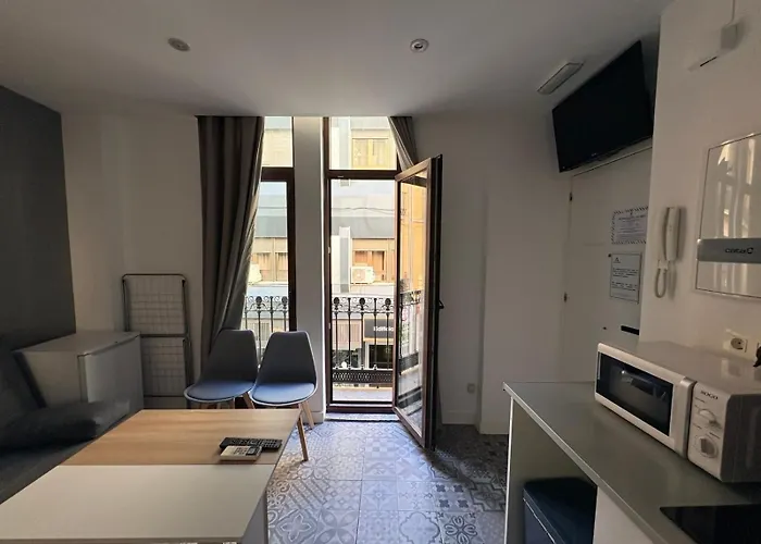 Apartamentos Mesones - Vistas paso oficial semana santa Granada, España