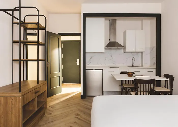 Honest Granada Apartments, Spanje