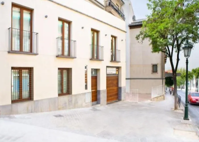 Real De Cartuja Apartments & Suites
